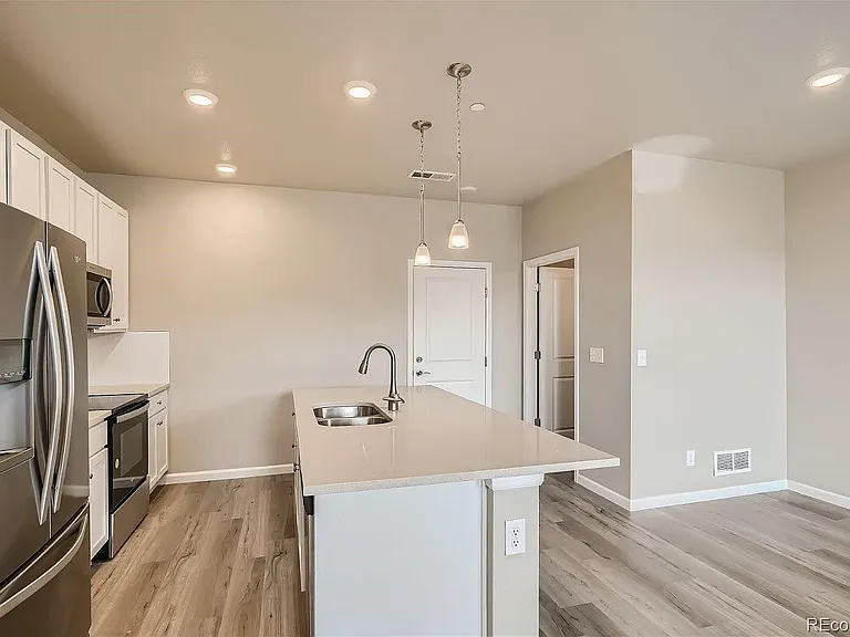 1849 S Poplar Ct — Photo 20