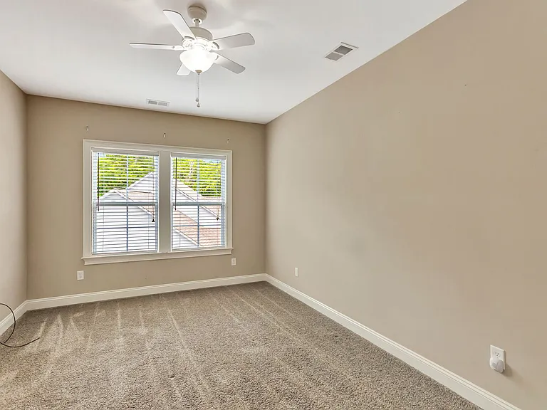 258 Silver Cypress Cir — Photo 28