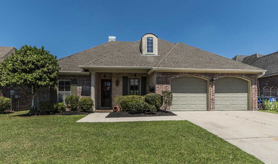 1st image of 105 Southlake Cir