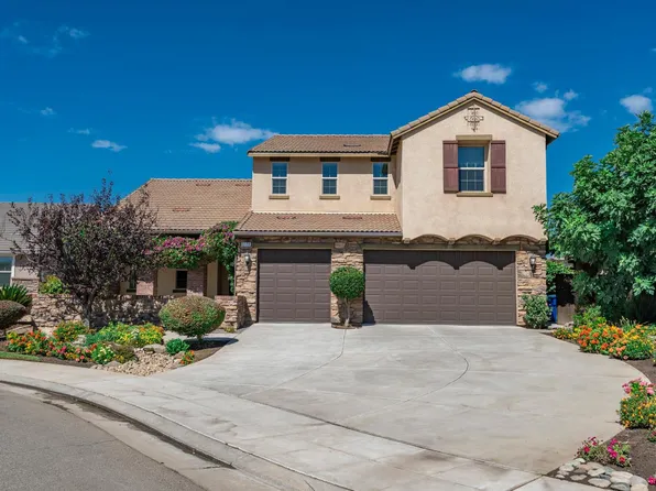 1178 Blackwood Ave, Clovis, CA 93619