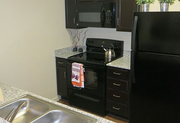 3rd image of 1715 Guadalupe St APT 403