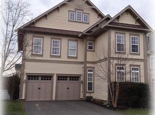 22822 Courtland Park Dr, Ashburn, VA 20148