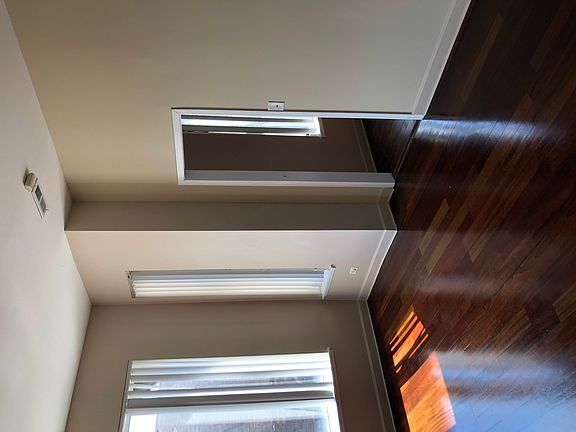 4th image of 2900 W Lexington St #3