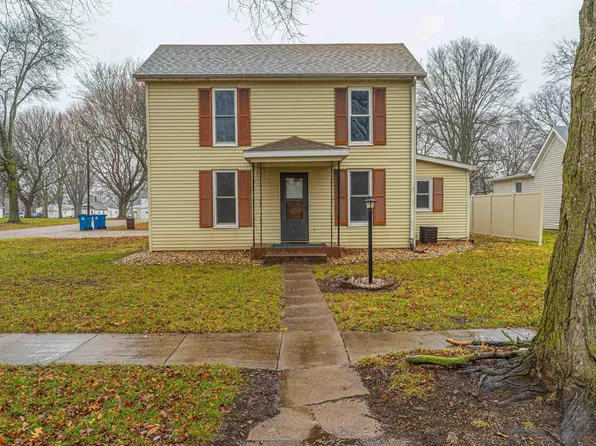 320 W Mulberry St, San Jose, IL 62682