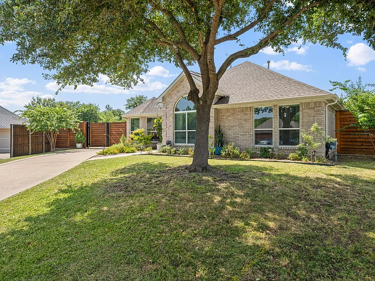 6402 Bluebonnet Dr — Photo 23