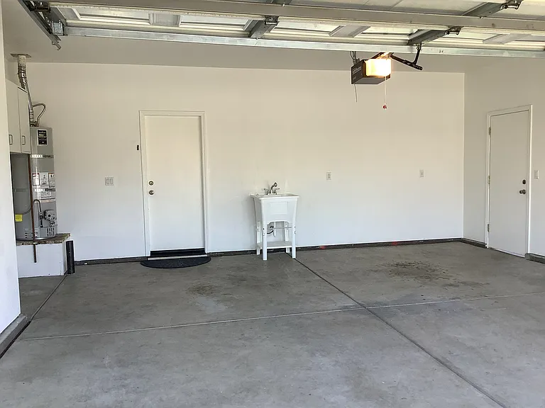1488 Wellington Ave — Photo 12