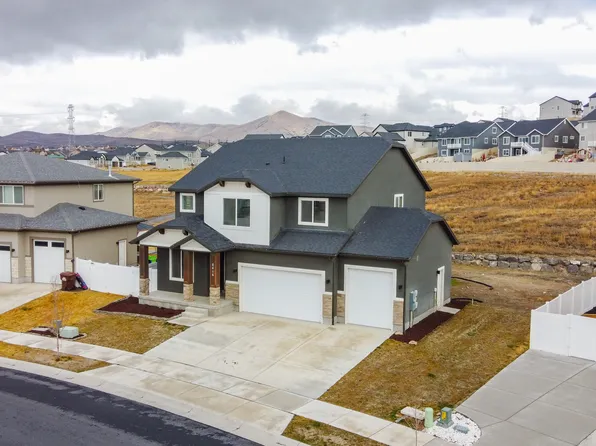 8416 N Sun Crest Dr, Eagle Mountain, UT 84005