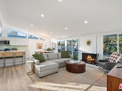 19707 Friar St, Woodland Hills, CA, 91367