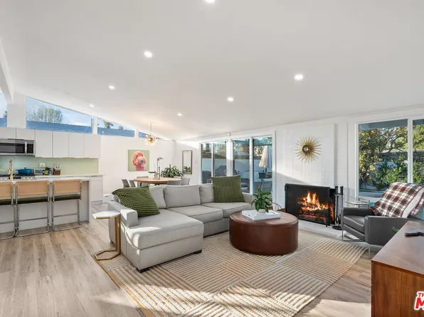 19707 Friar St, Woodland Hills, CA 91367