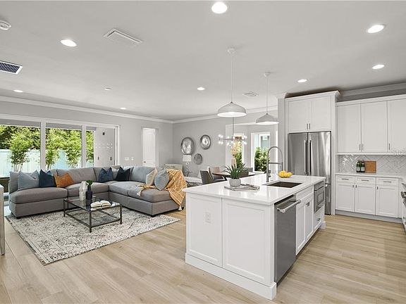 5th image of 1090 Kenwood Ave