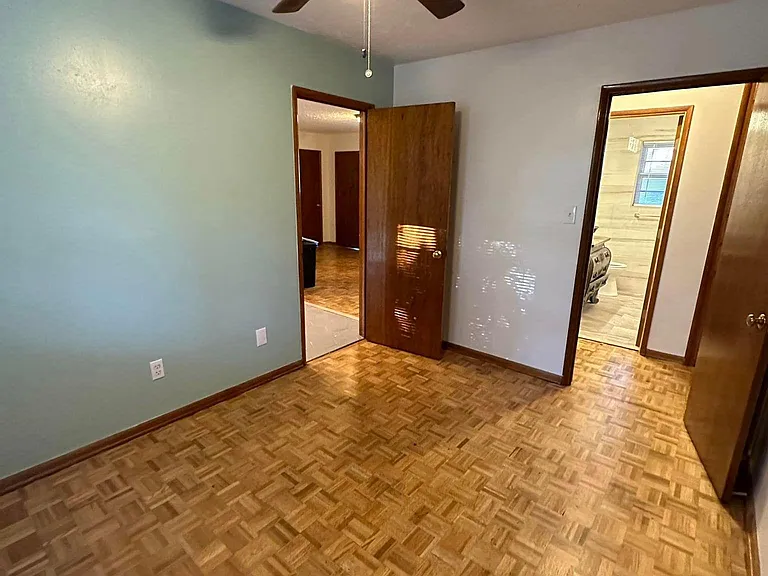 228 S Mercedes Dr — Photo 6