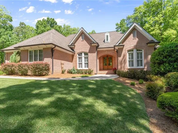 3560 Greystone Rd, Gainesville, GA 30506
