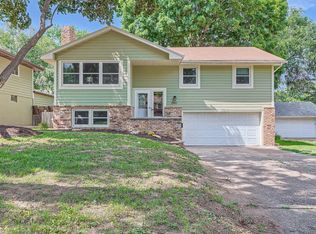 2910 W 71st St, Richfield, MN 55423