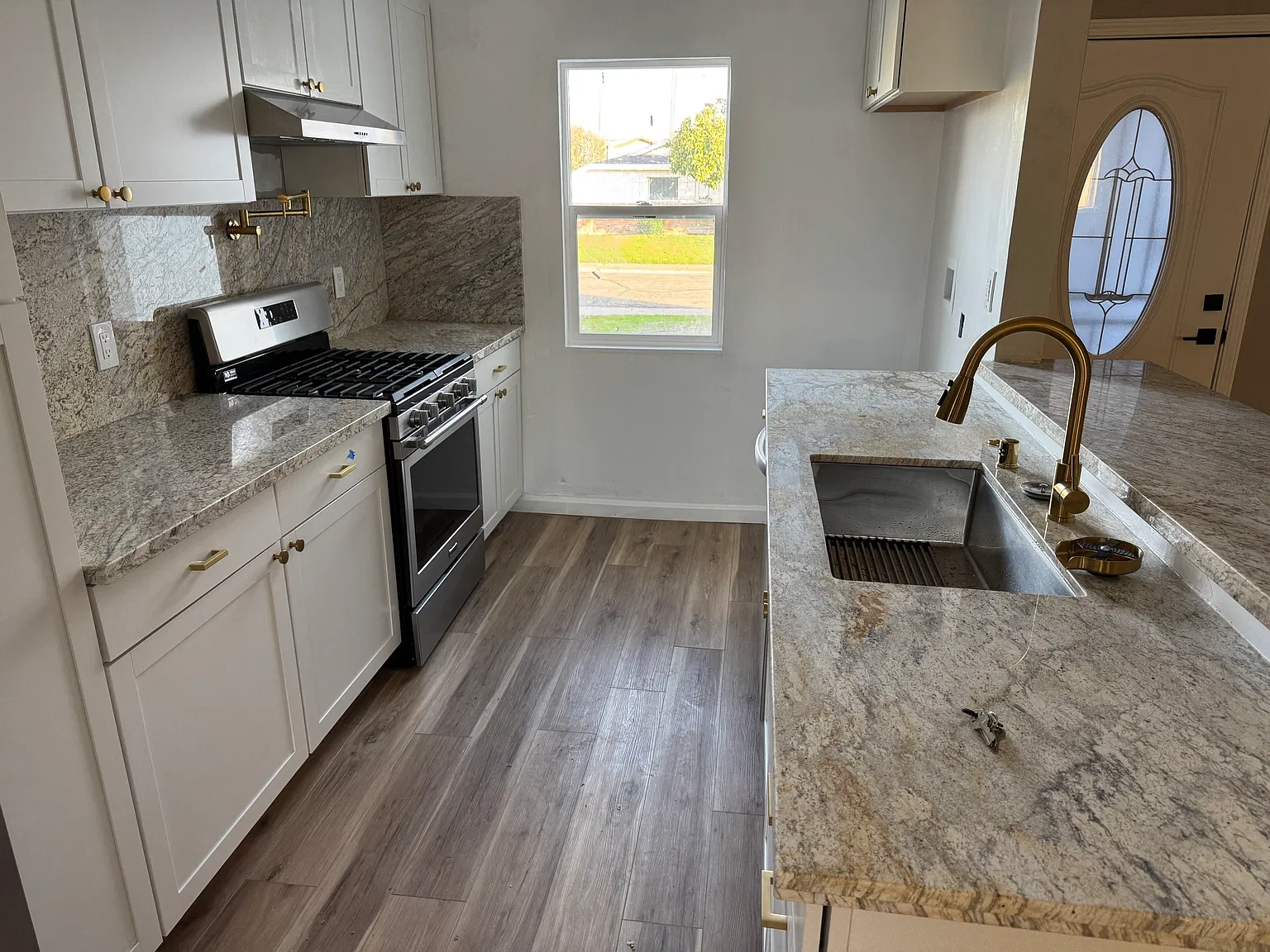 3 bed, 1066 sqft, $2,750 — Photo 1