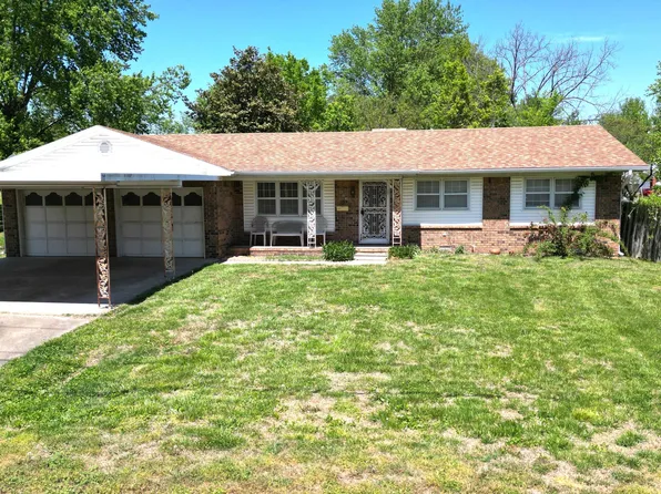 803 E College Street, Bolivar, MO 65613