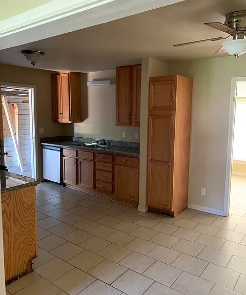 2510 Jupe Dr — Photo 3
