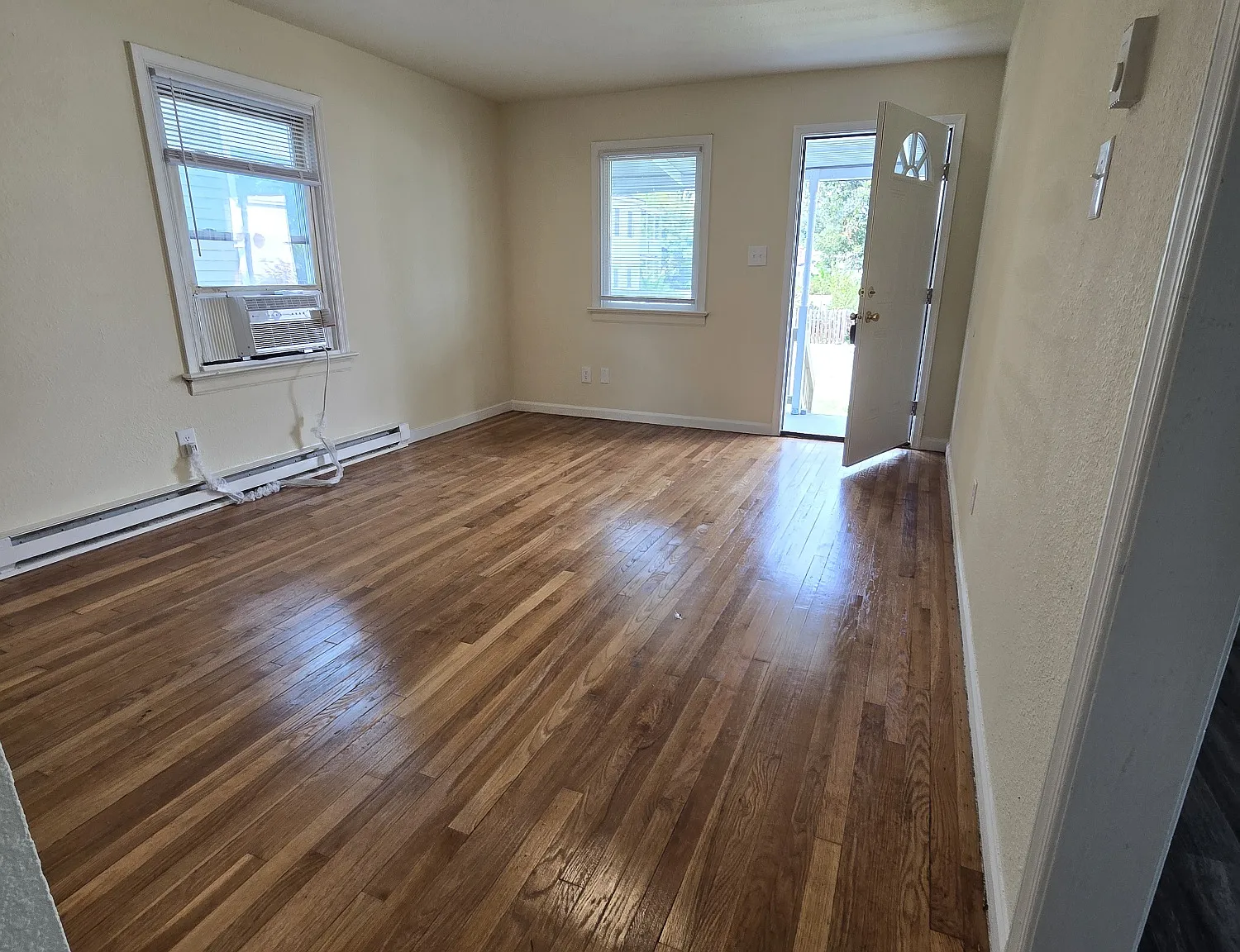 3 bed, $1,595 — Photo 3