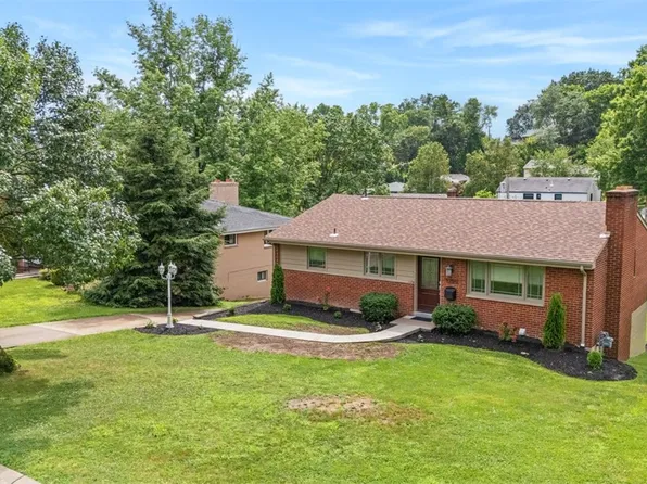 1290 Lakemont Dr, Pittsburgh, PA 15243