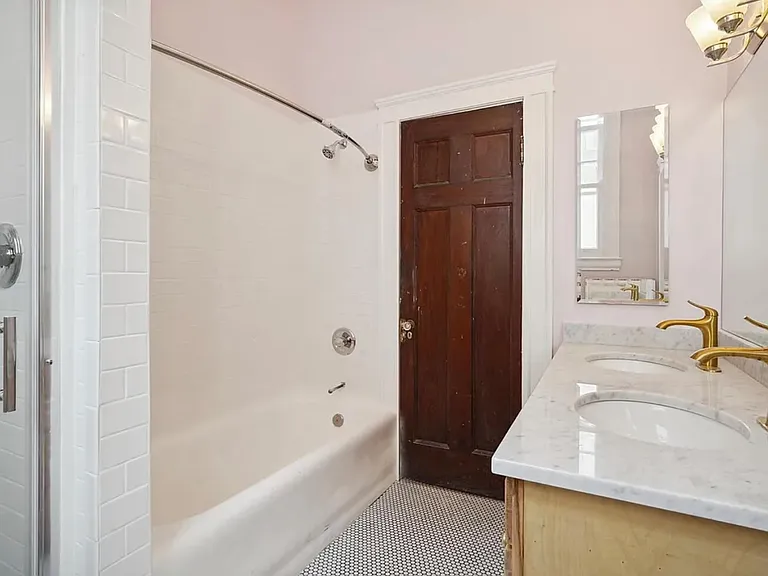 5341 Saint Charles Ave — Photo 12