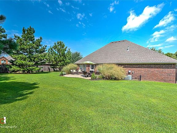 2nd image of 3627 W Donnington Dr