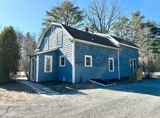 124 Log Plain Rd, Greenfield, MA 01301