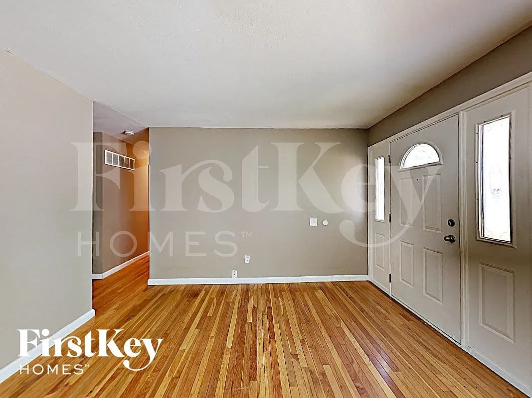 3 bed, 2.0 bath, 1109 sqft, $1,885 — Photo 4