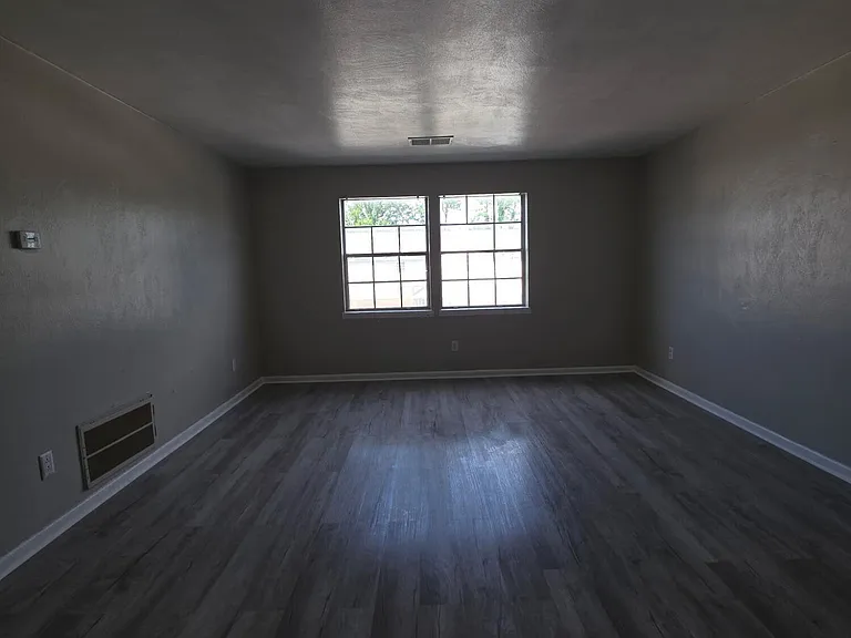 716 Townside Rd SW #7 — Photo 11
