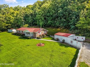 332 Rural Vale Rd, Tellico Plains, TN 37385