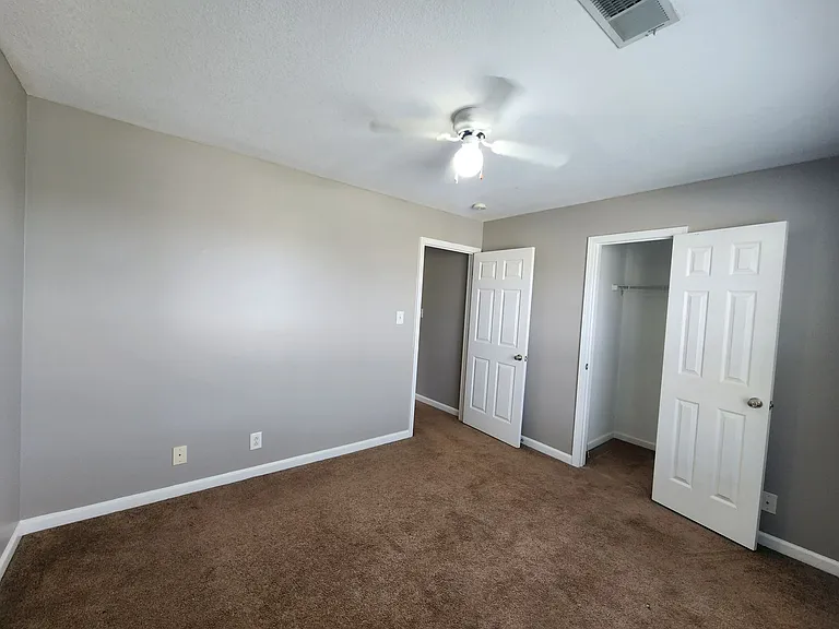 112 N Cavalcade Cir — Photo 21