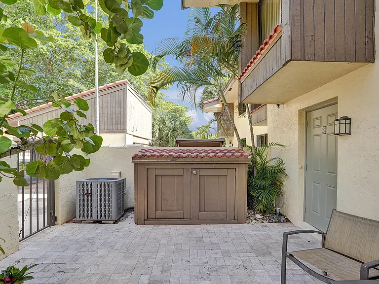 1330 NW 13th St #3 — Photo 55