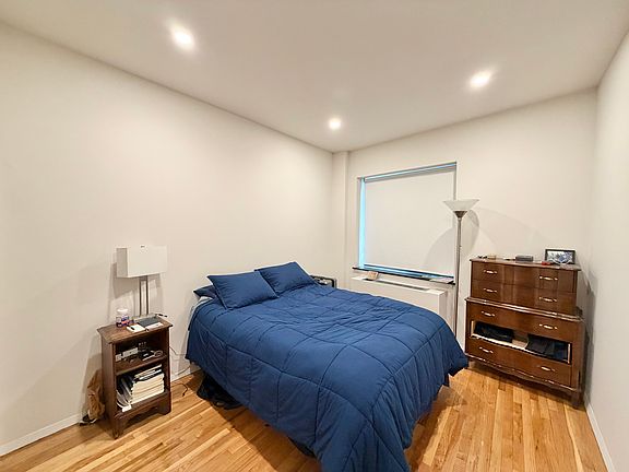 4th image of 284 Mott St APT 1H