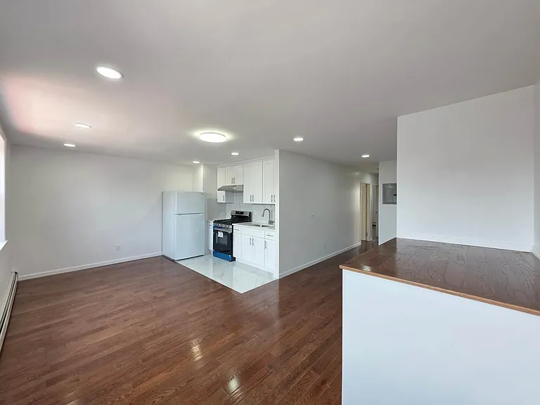 1418 Bath Ave #2-F — Photo 8