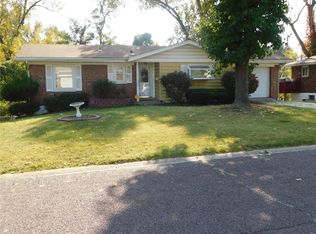 7818 Contour Dr, Saint Louis, MO