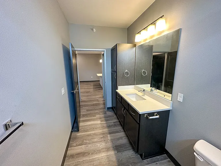 3405 Aurora — Photo 16