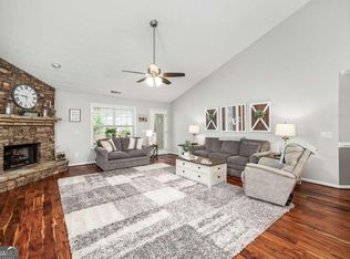 5426 Ashmoore Ln, Flowery Branch, GA 30542