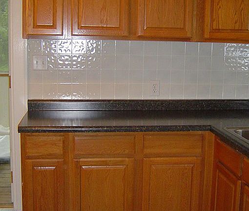 4th image of 313 Stillwell Ave