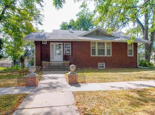 4707 Greenwood St, Lincoln, NE 68504