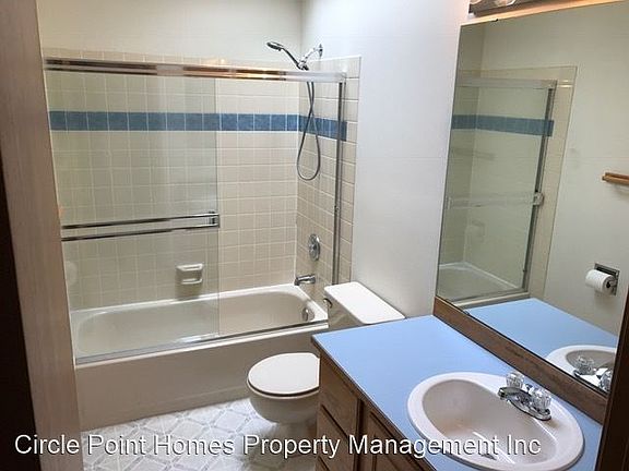 4th image of 16721 NE 35th St