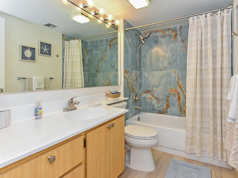 901 Seafarer Cir #302 — Photo 22