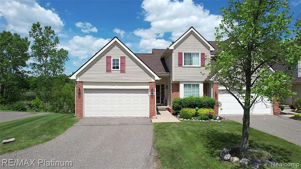 4451 Willow View Ct photo 1