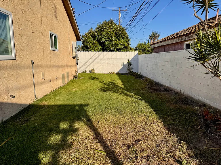 8434 Donovan St — Photo 25