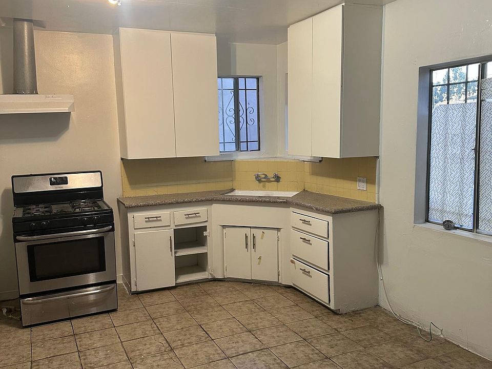 1st image of 934 S Fetterly Ave #1