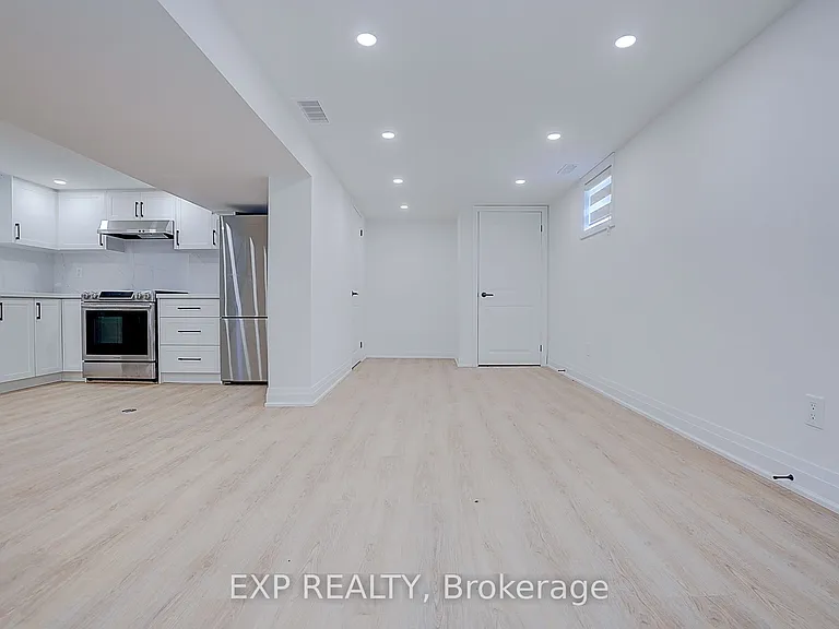 36 Vauxhall Dr #BASEMENT — Photo 10
