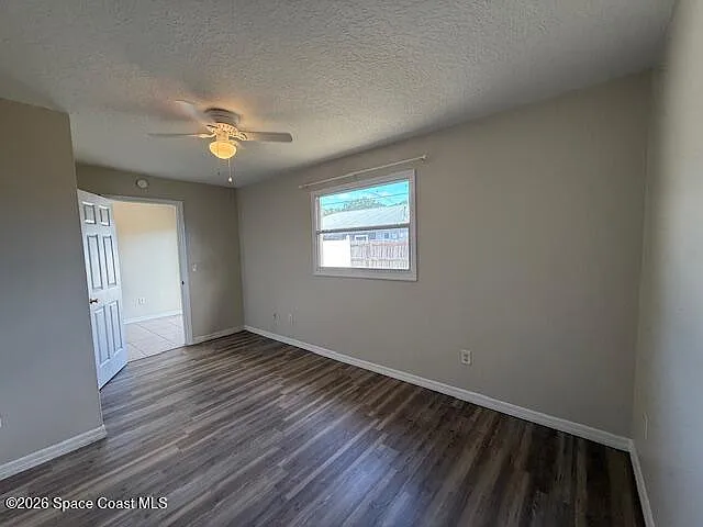 660 Minnie St — Photo 7