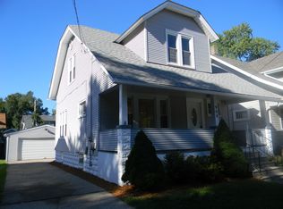 904 71st St, Kenosha, WI 53143