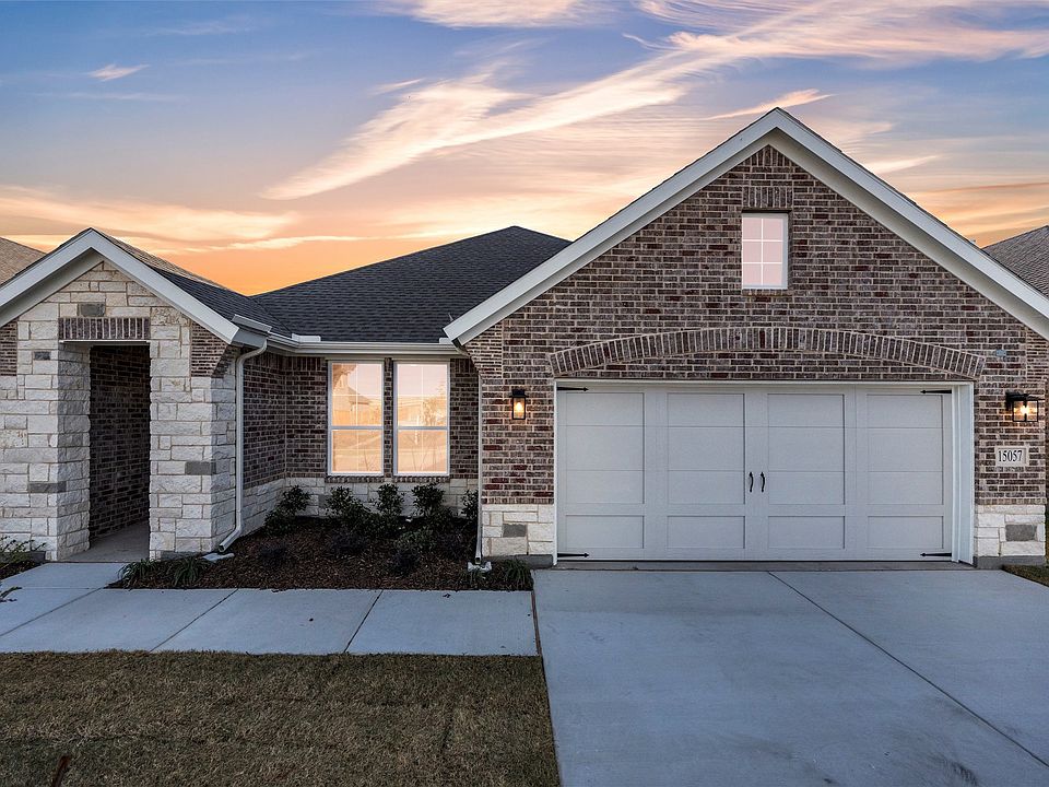 1st image of 15057 Green Bluff Dr