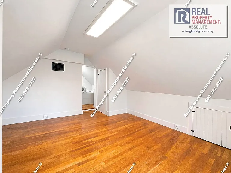208 Manchester St — Photo 20