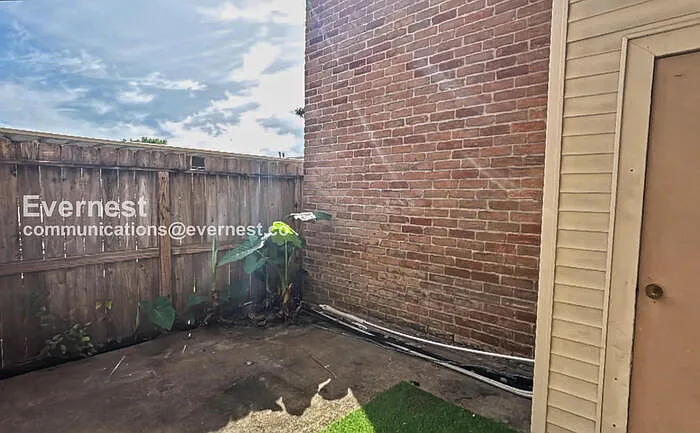 3729 Thistlemont Dr — Photo 15