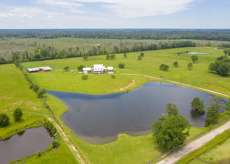 1st image of 28 Olivia Ln