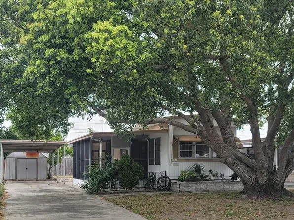 1822 Orange Dr, Holiday, FL 34691